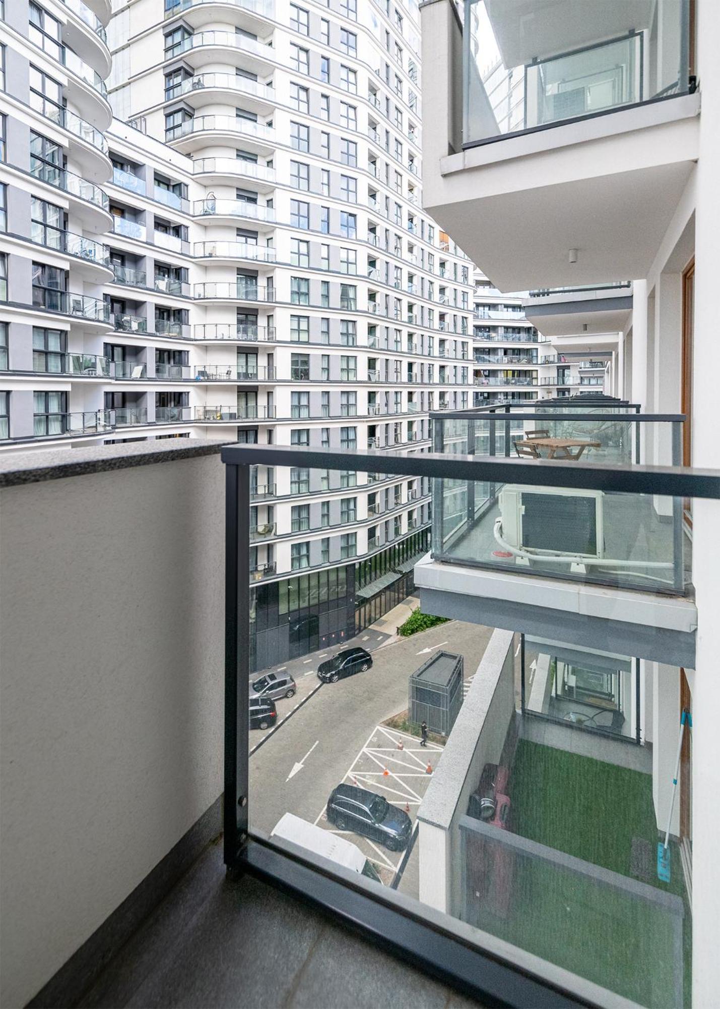 Rentplanet - Apartamenty Kasprzaka Warsaw Exterior photo